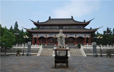 中英雙語話中國旅游 第19期:孔廟,孔府,孔林自然概況(上)